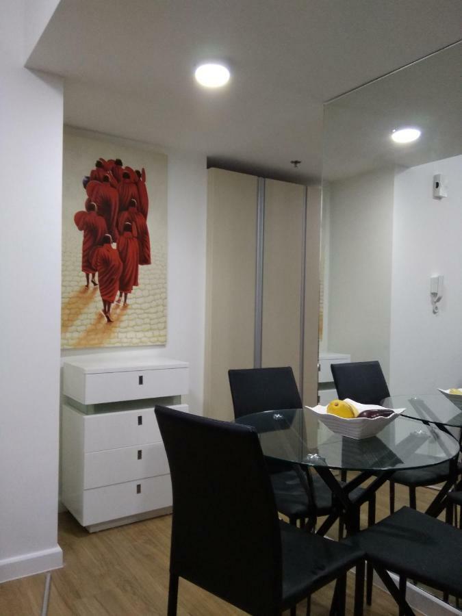 Lustra Studio Davao City Buitenkant foto
